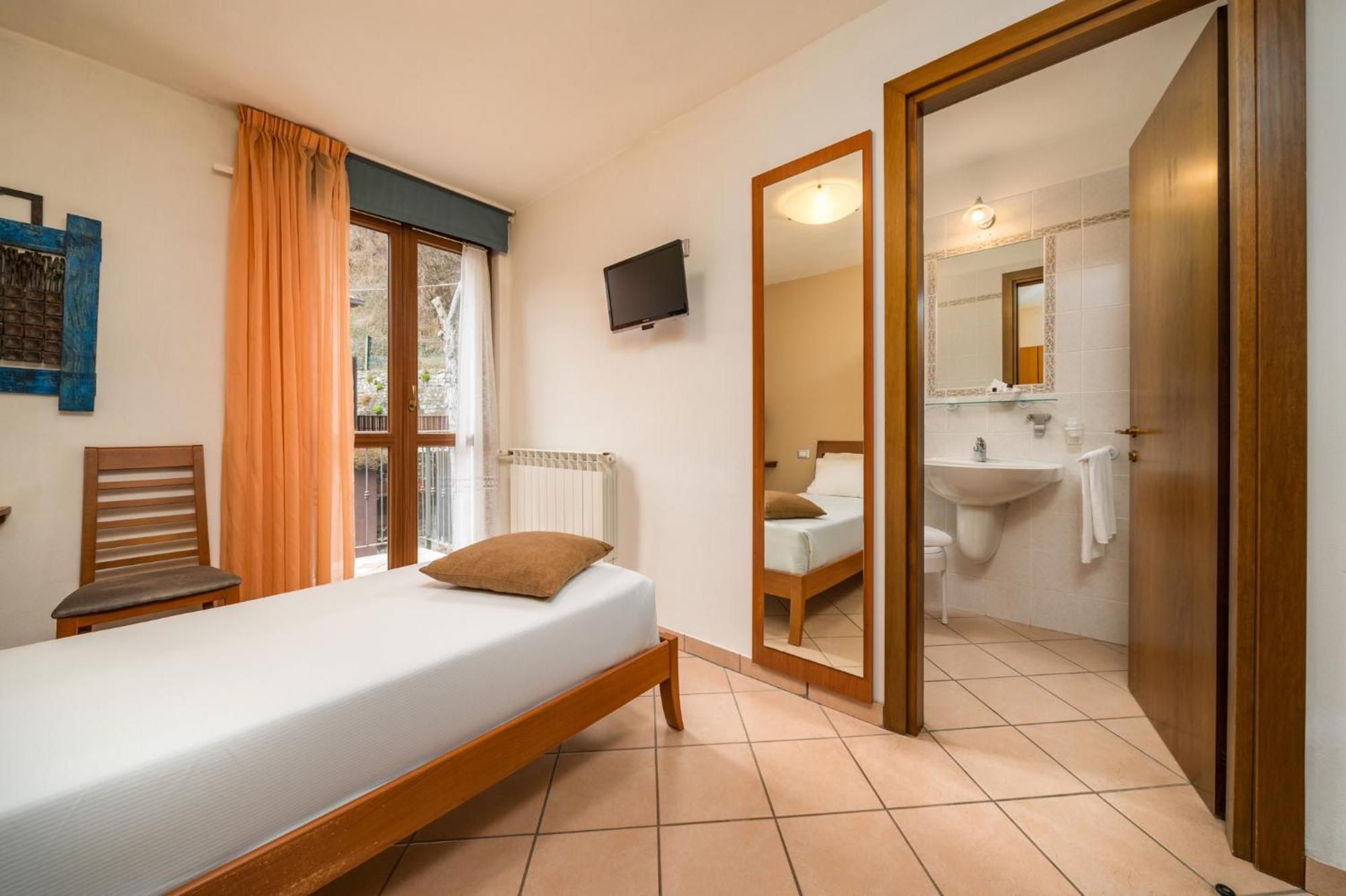 Hotel Oasi Verde Bienno Kültér fotó